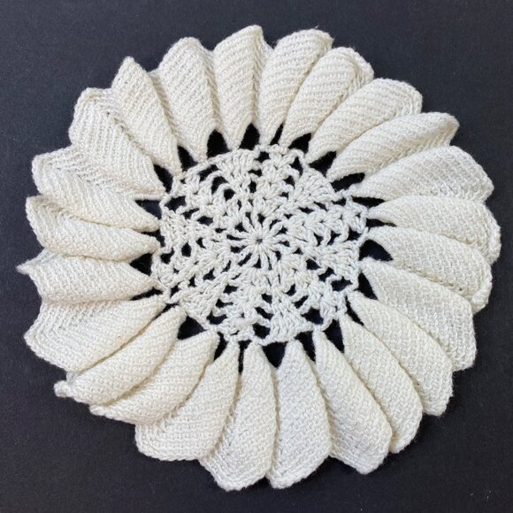 Set of 3 Vintage Handmade Beige Crochet Square Floral Coasters - Picture 10 of 11